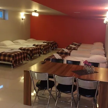 Auberge de jeunesse Bazar *